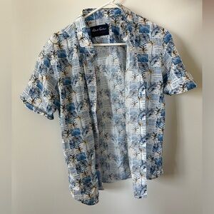 Robert Graham Hawaiian Style Short Sleeve Shirt